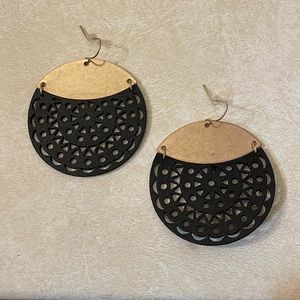 🤑 $4 ADD-ON:  Gold and Black Leather Cut-out Circle Earrings